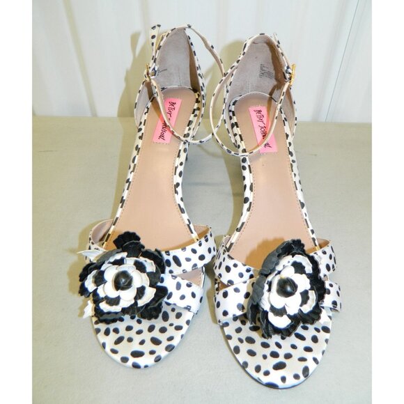 Betsey Johnson Womens Polka Dot Floral Accent Heels Sandal Ankle Strap Size 9M - Picture 2 of 15
